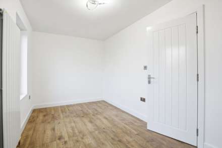 Castel Close, hackney, Image 11