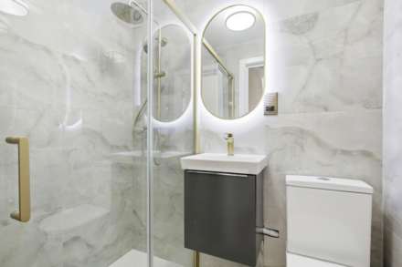 Castel Close, hackney, Image 12