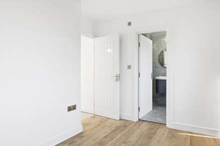Castel Close, hackney, Image 9