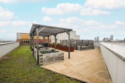 Wansbeck Road, London, Image 21