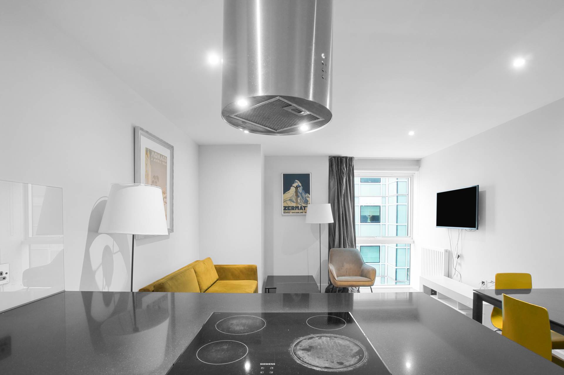 Whitechapel High Street, Aldgate East, Image 12