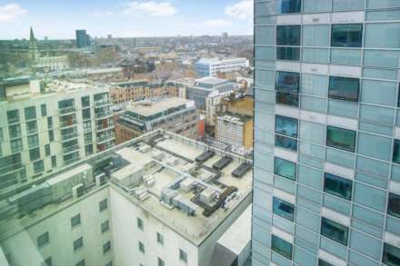 Whitechapel High Street, Aldgate East, Image 15