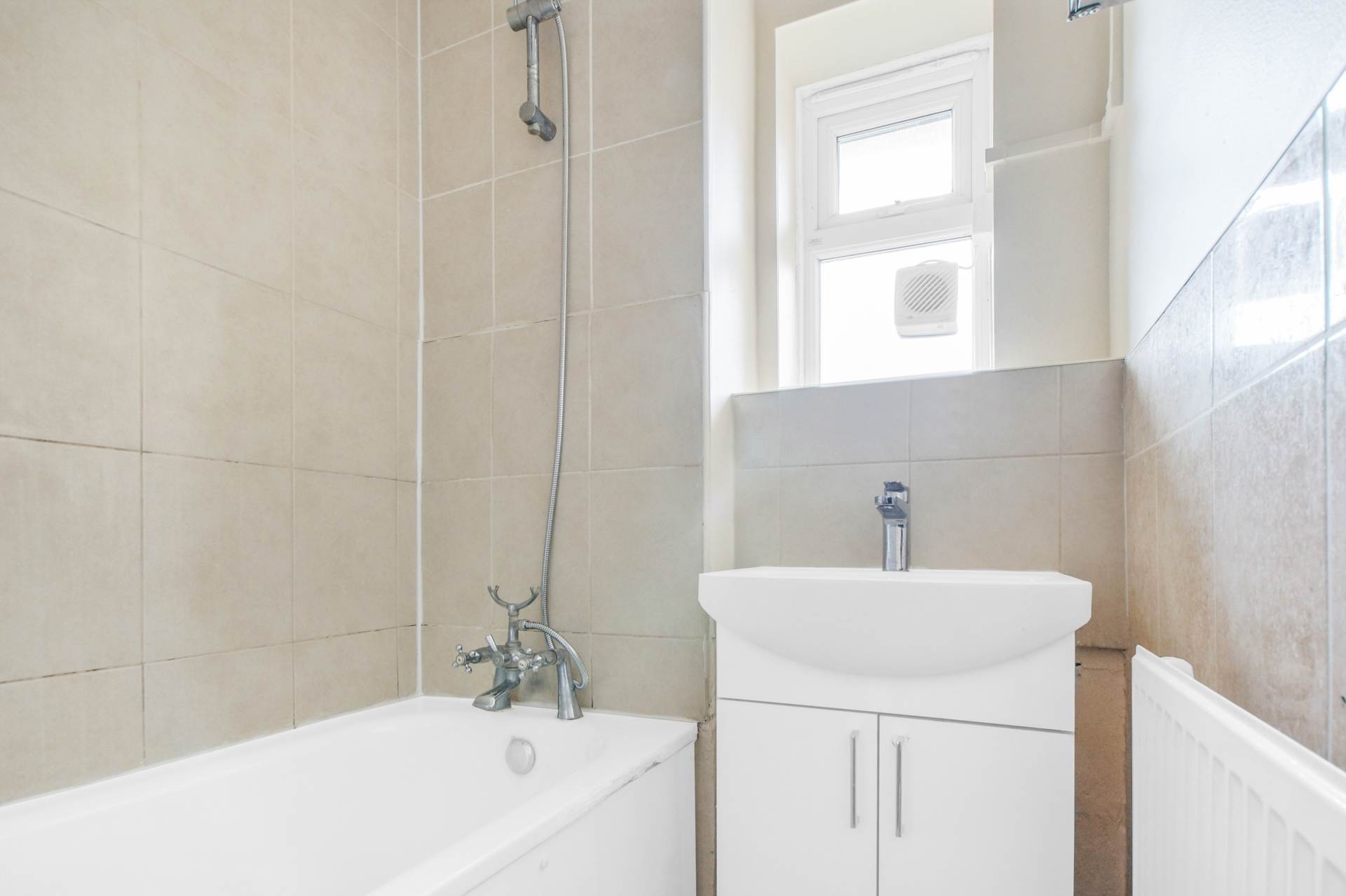 Woolridge Way, London, Image 8