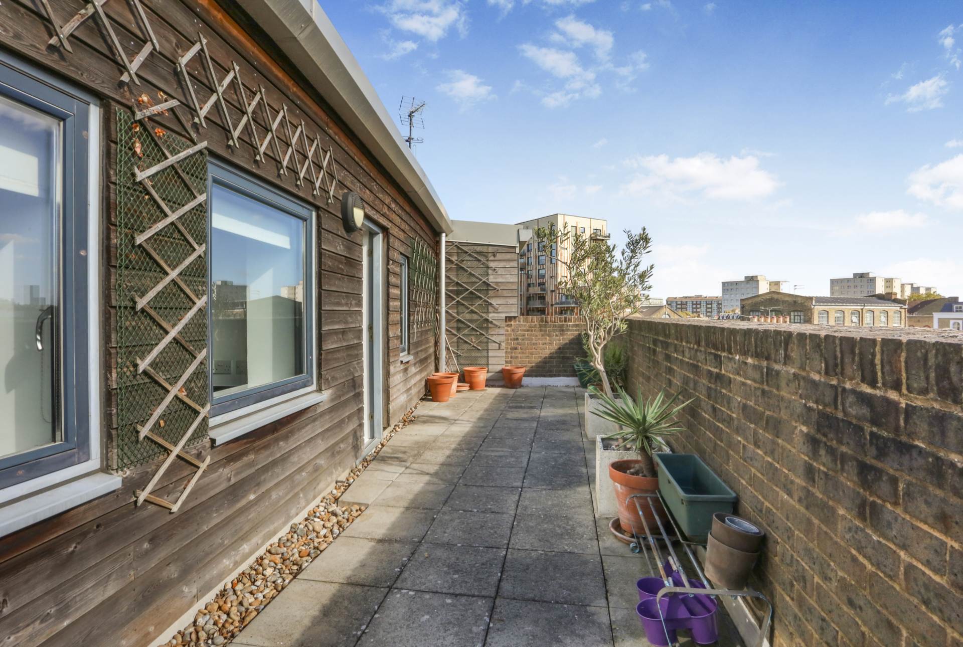 Milborne Steet, London, Image 12