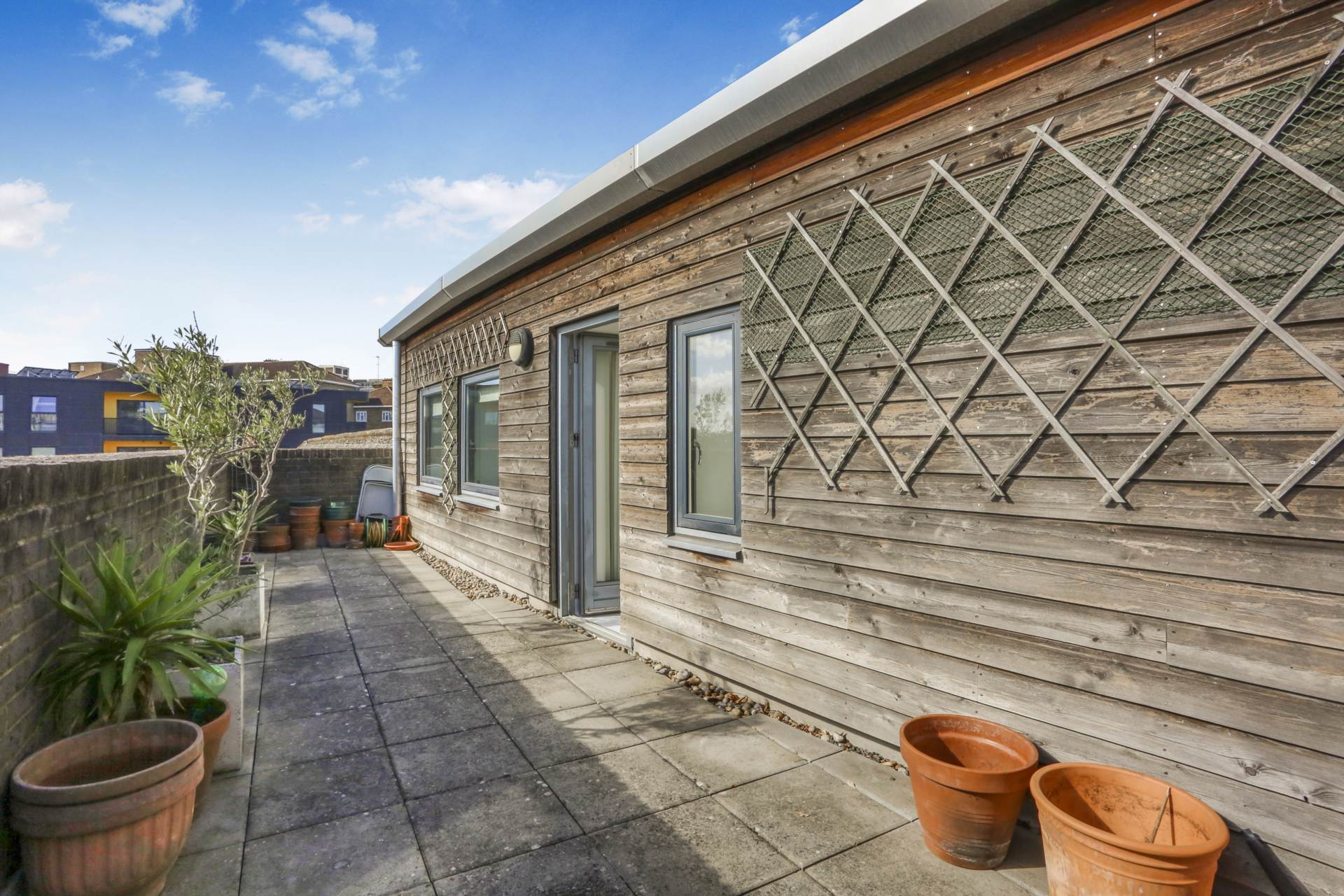 Milborne Steet, London, Image 2