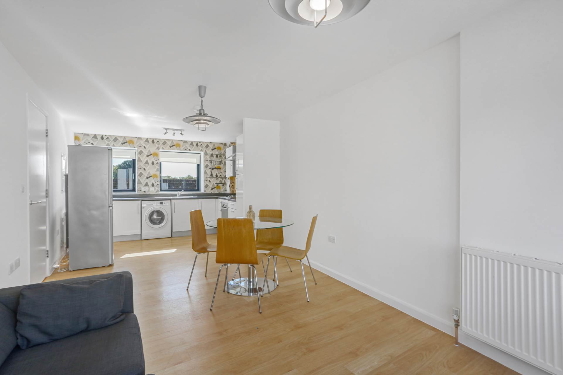 Milborne Steet, London, Image 3