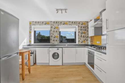 Property For Rent Milborne Steet, Hackney, London