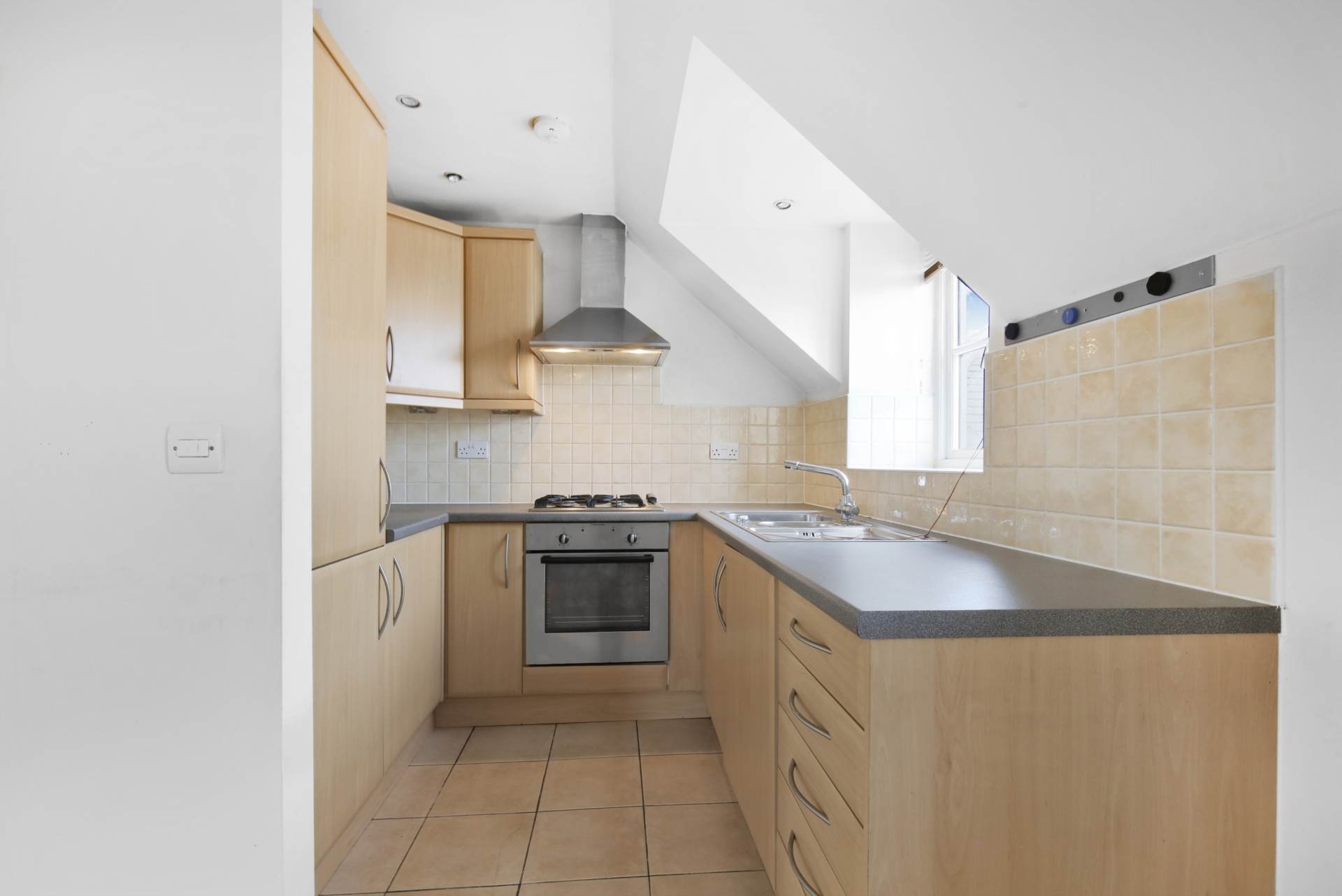 Riverhead Close, Walthamstow, Image 10