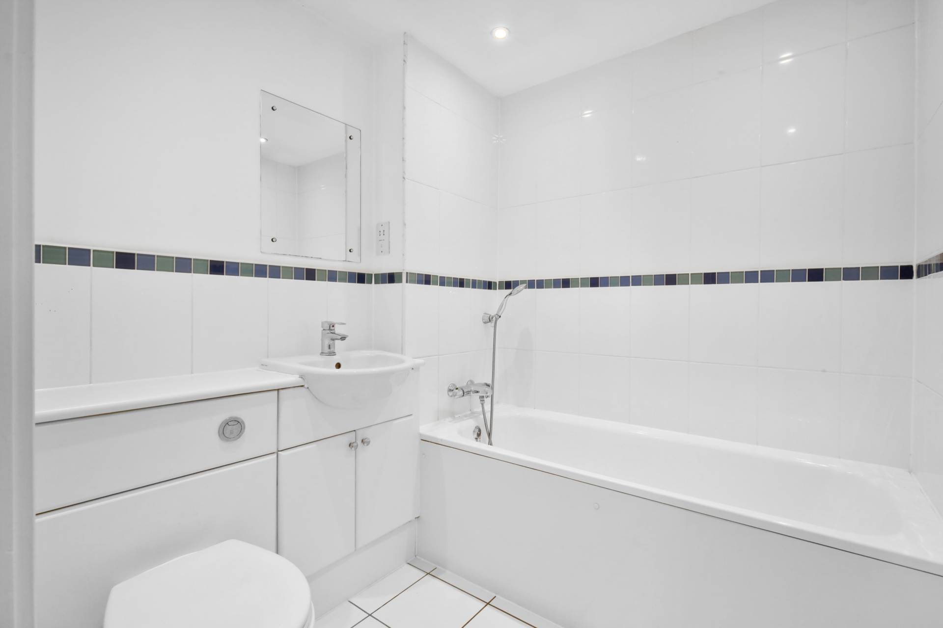 Riverhead Close, Walthamstow, Image 6