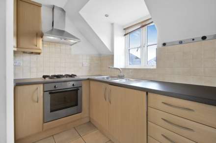 Riverhead Close, Walthamstow, Image 3