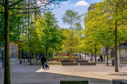 Houghton Close, London, Image 12