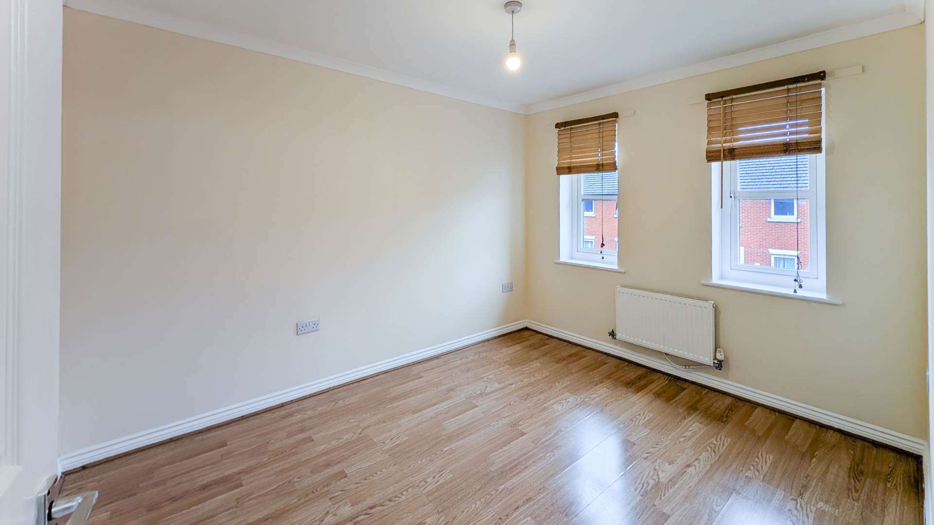 Norwich Crescent, Romford Rm6, Image 5