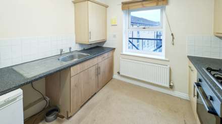 Norwich Crescent, Romford Rm6, Image 10