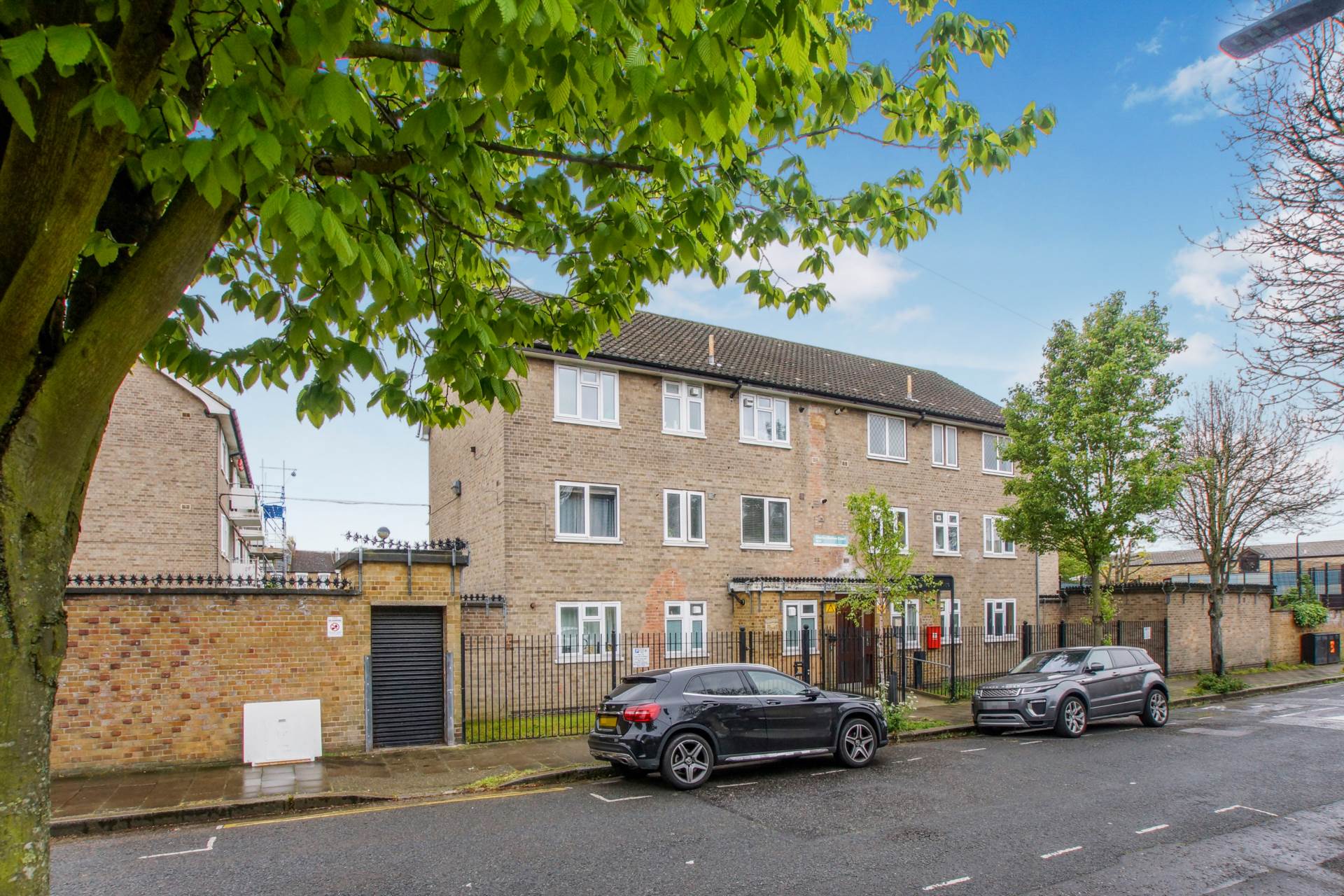 Ashenden Road, Clapton E5, Image 1