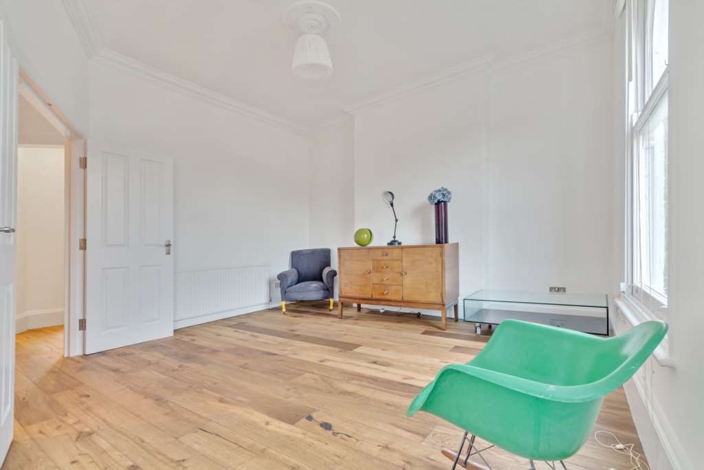 Shacklewell Lane, Dalston, Image 6