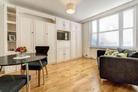1 bed studio to rent in London W1J