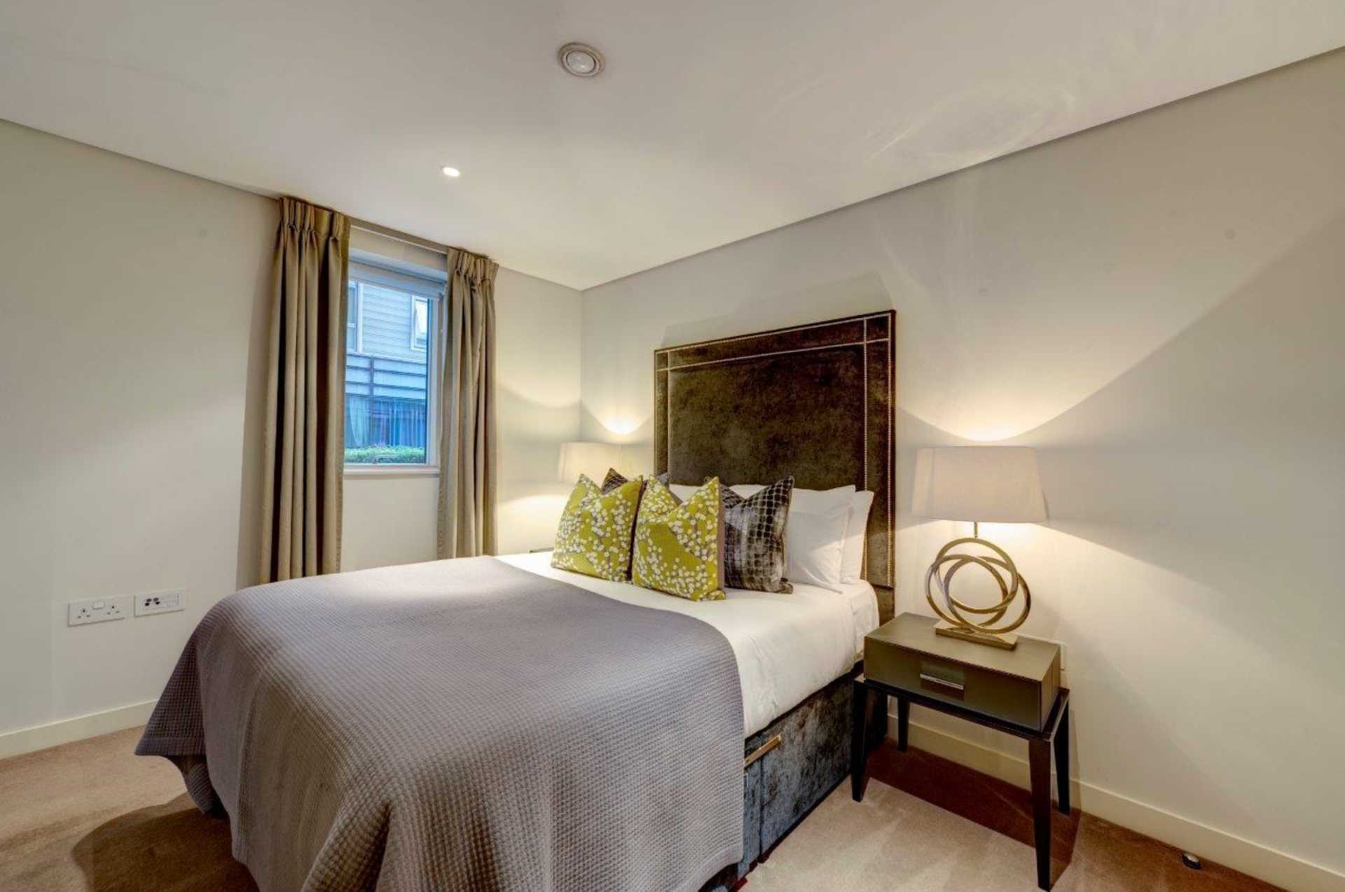 London W2 1AN 1 bed apartment rental property internal/external image-5