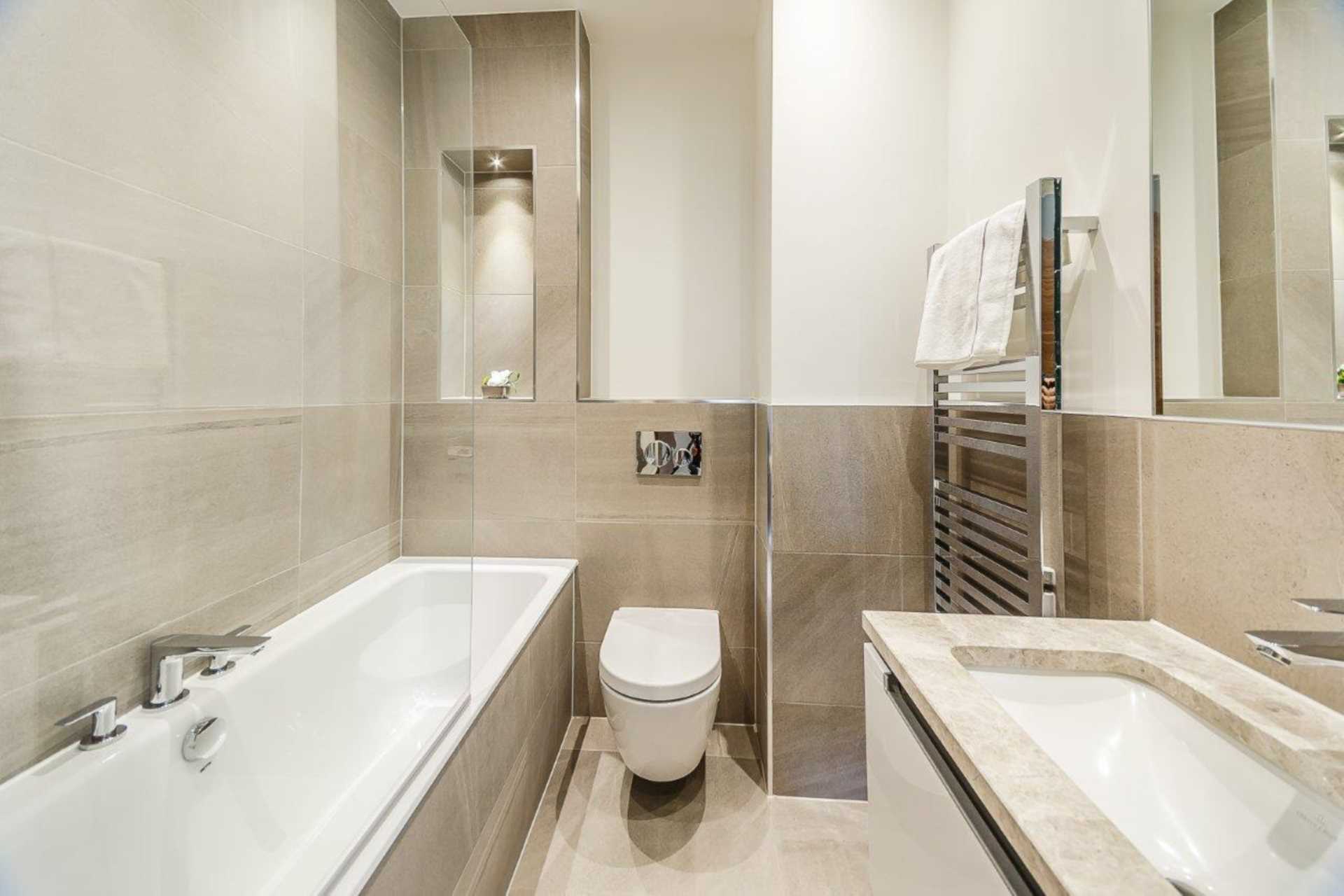 London W6 9UF 2 bed flat rental property internal/external image-5