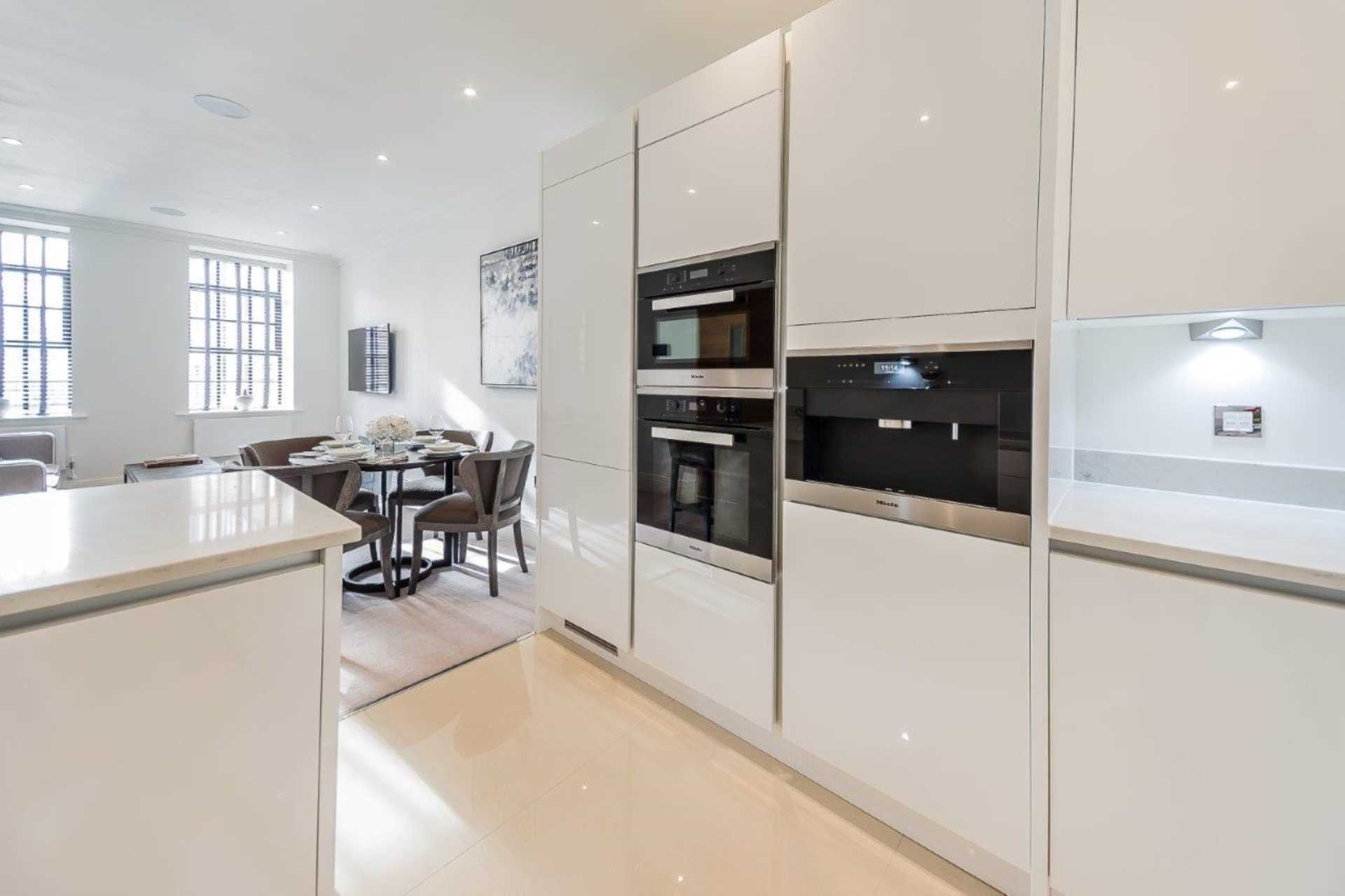 London W6 9UF 2 bed flat rental property internal/external image-6