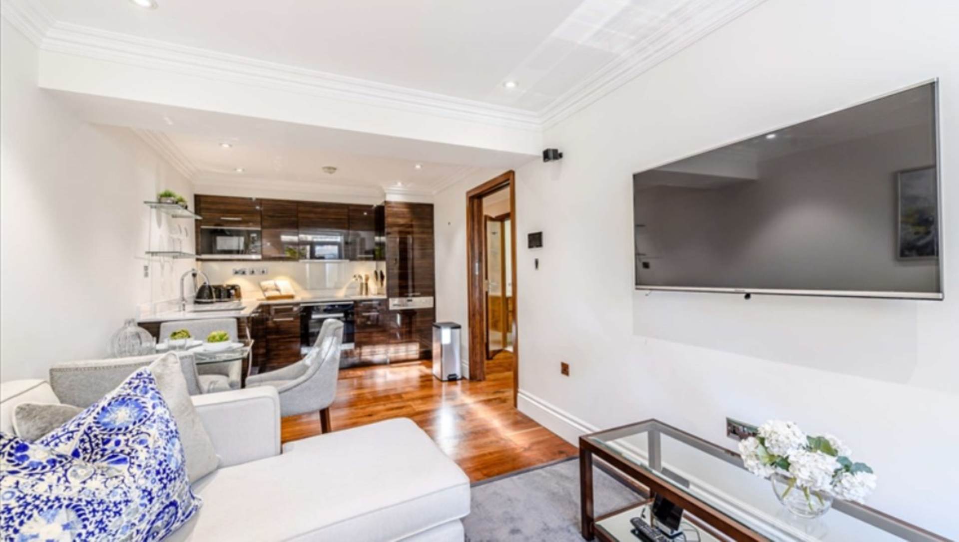 London W2 4BB 1 bed apartment rental property internal/external image-2