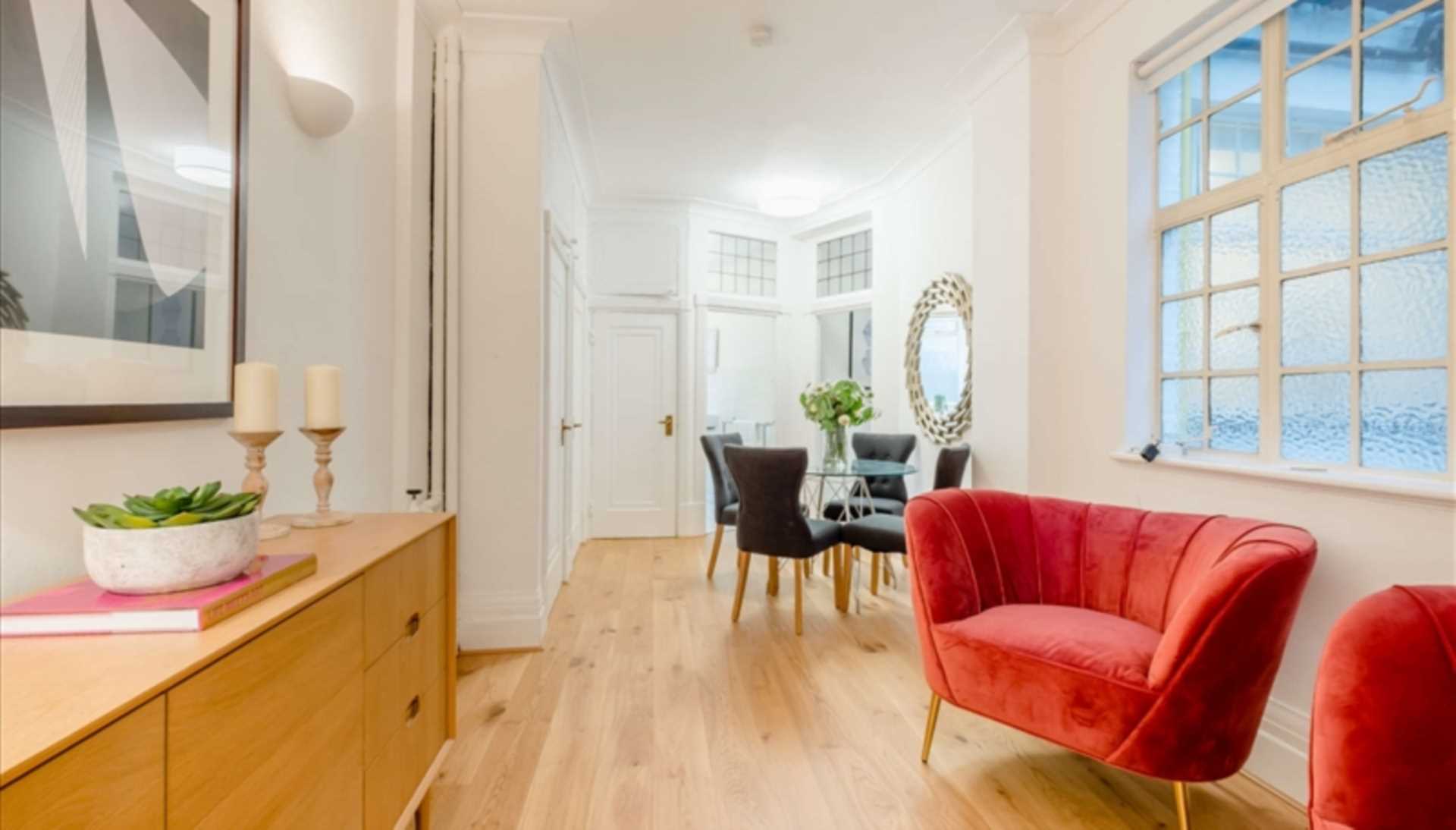 London NW8 7HY 2 bed flat rental property internal/external image-1