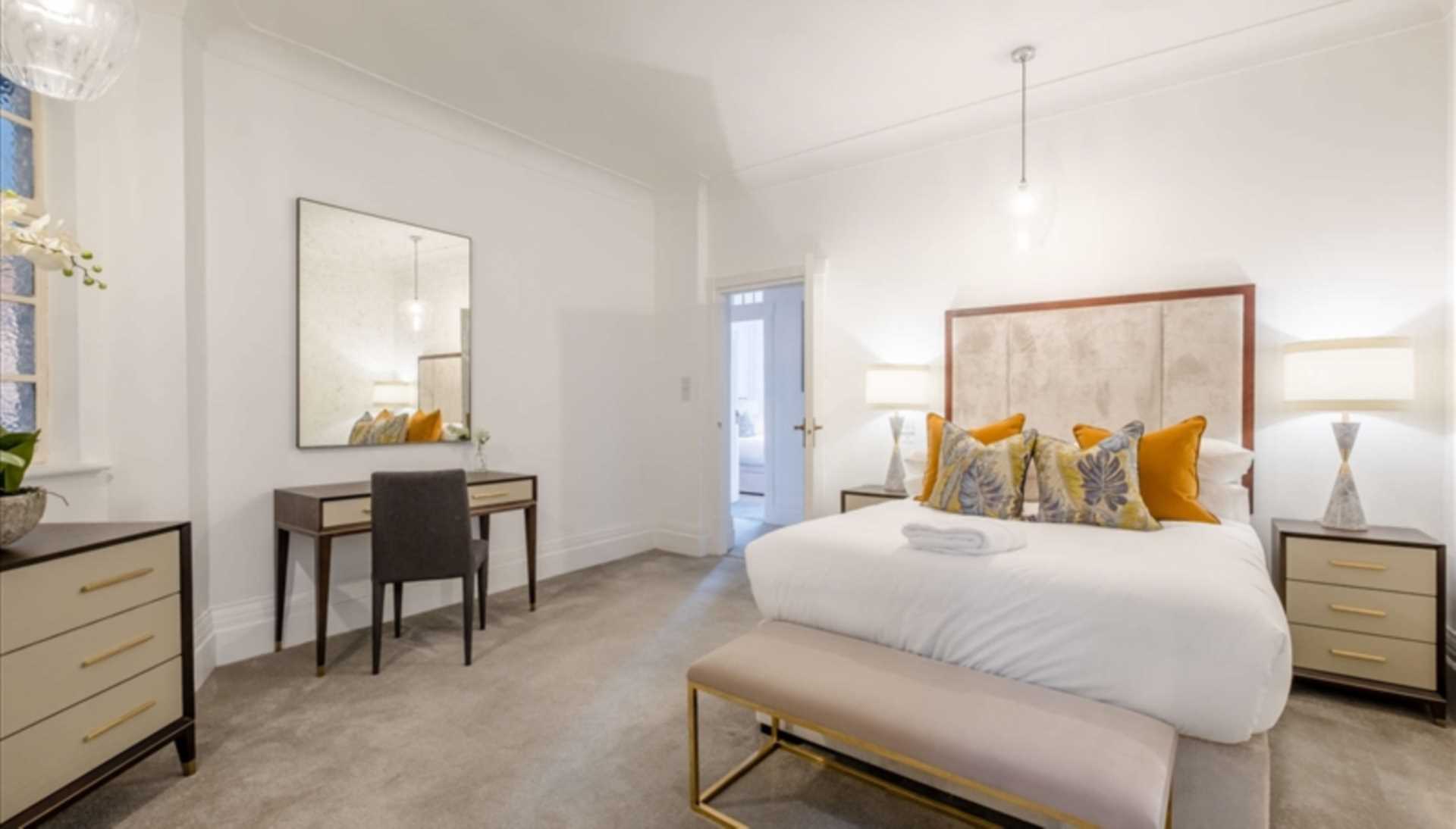 London NW8 7HY 2 bed flat rental property internal/external image-3
