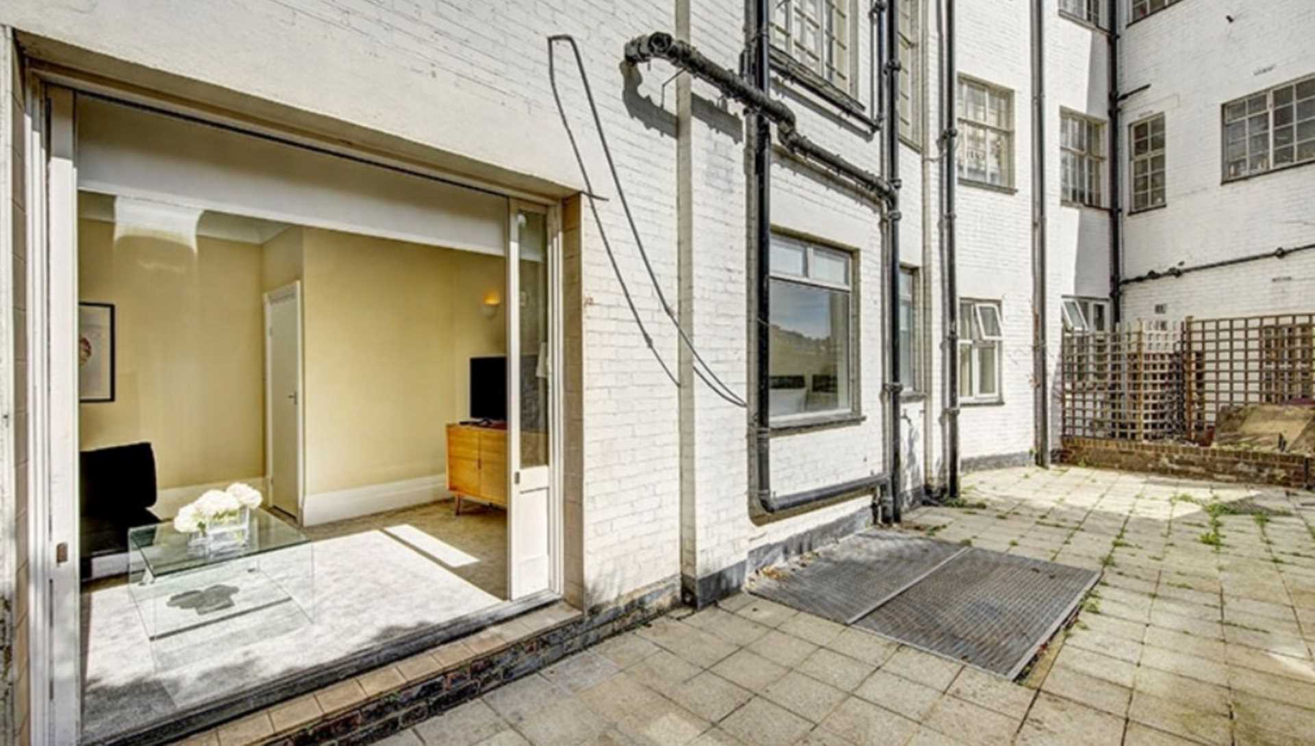 London NW8 7HY 2 bed flat rental property internal/external image-7