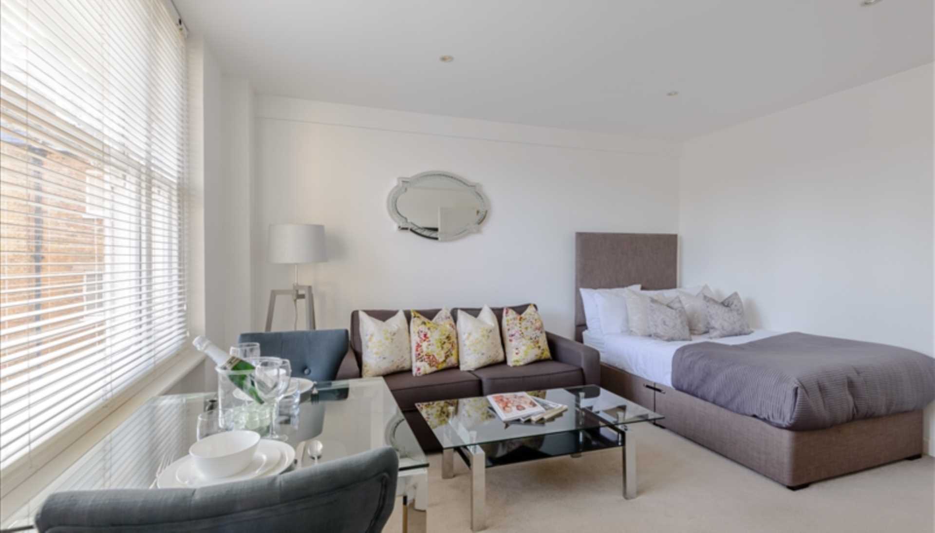London W1J 5NA 1 bed apartment rental property internal/external image-2