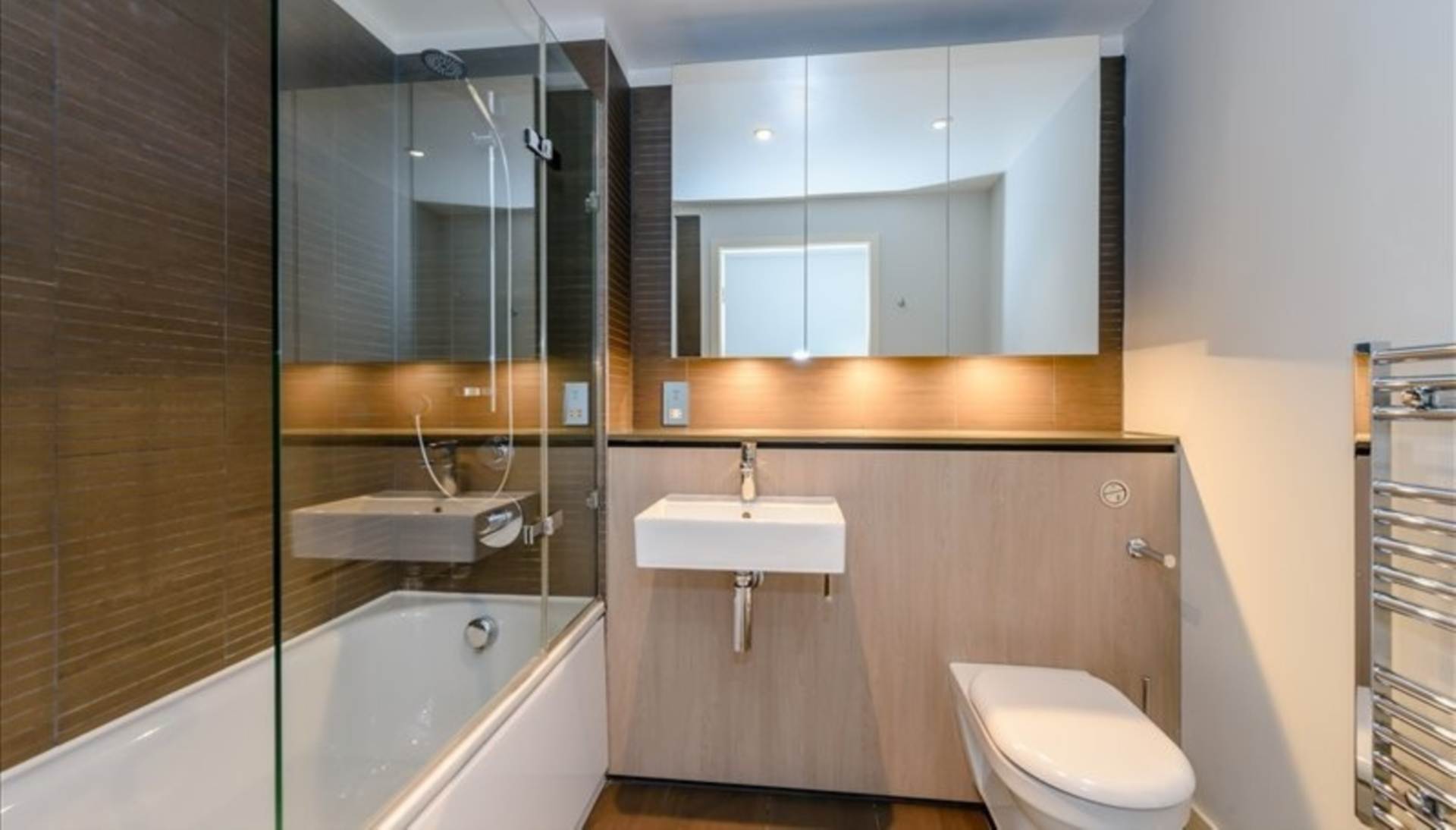 London W2 1AN 1 bed flat rental property internal/external image-3