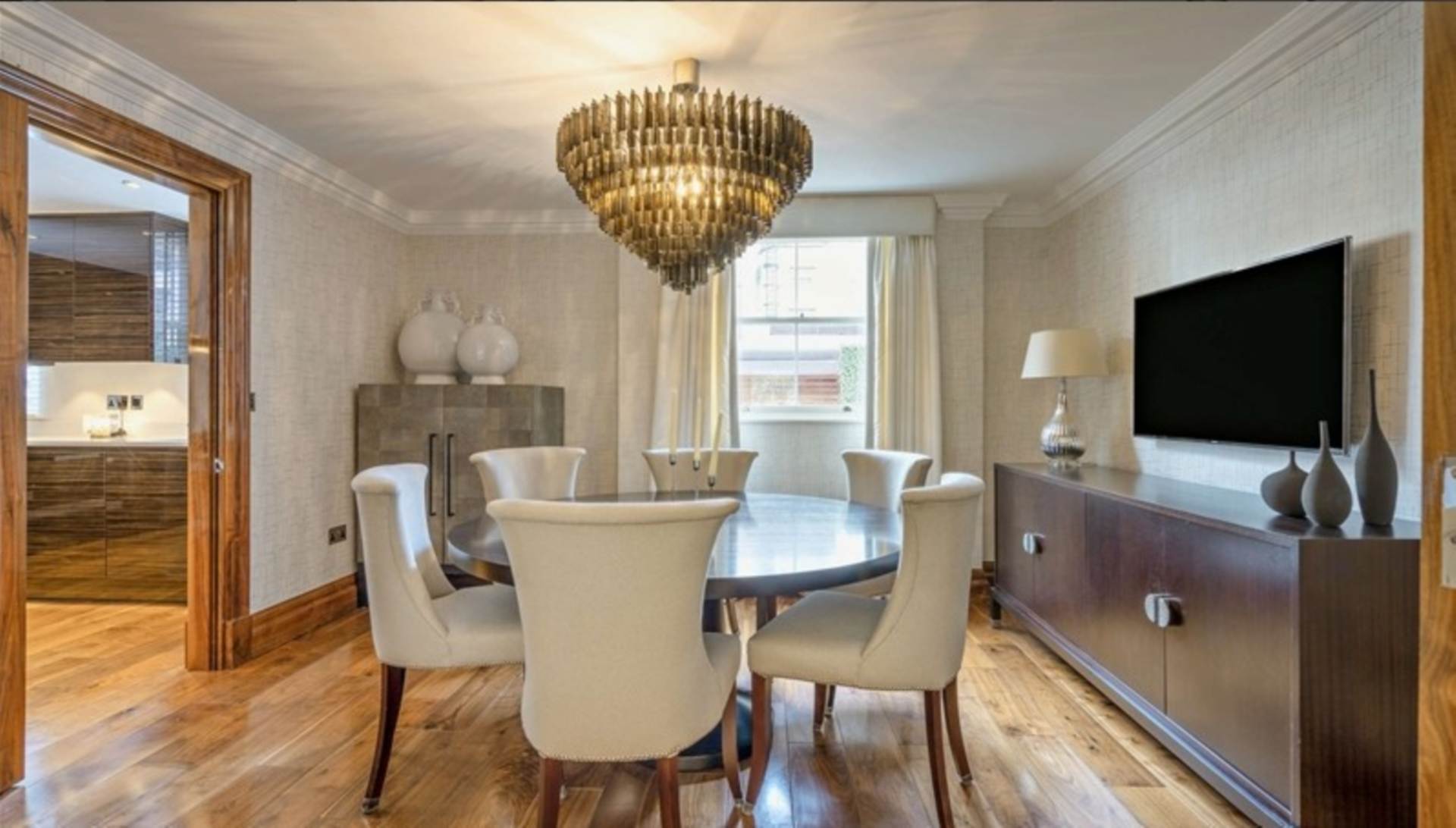 London W1K 3QA 2 bed apartment rental property internal/external image-3