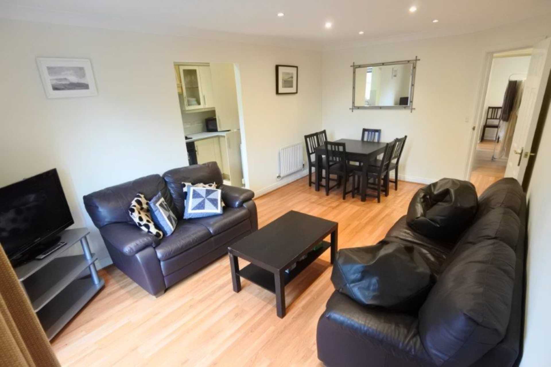 2 bed flat to rent | Shillingford Close, Mill Hill, London NW7 Picure-1