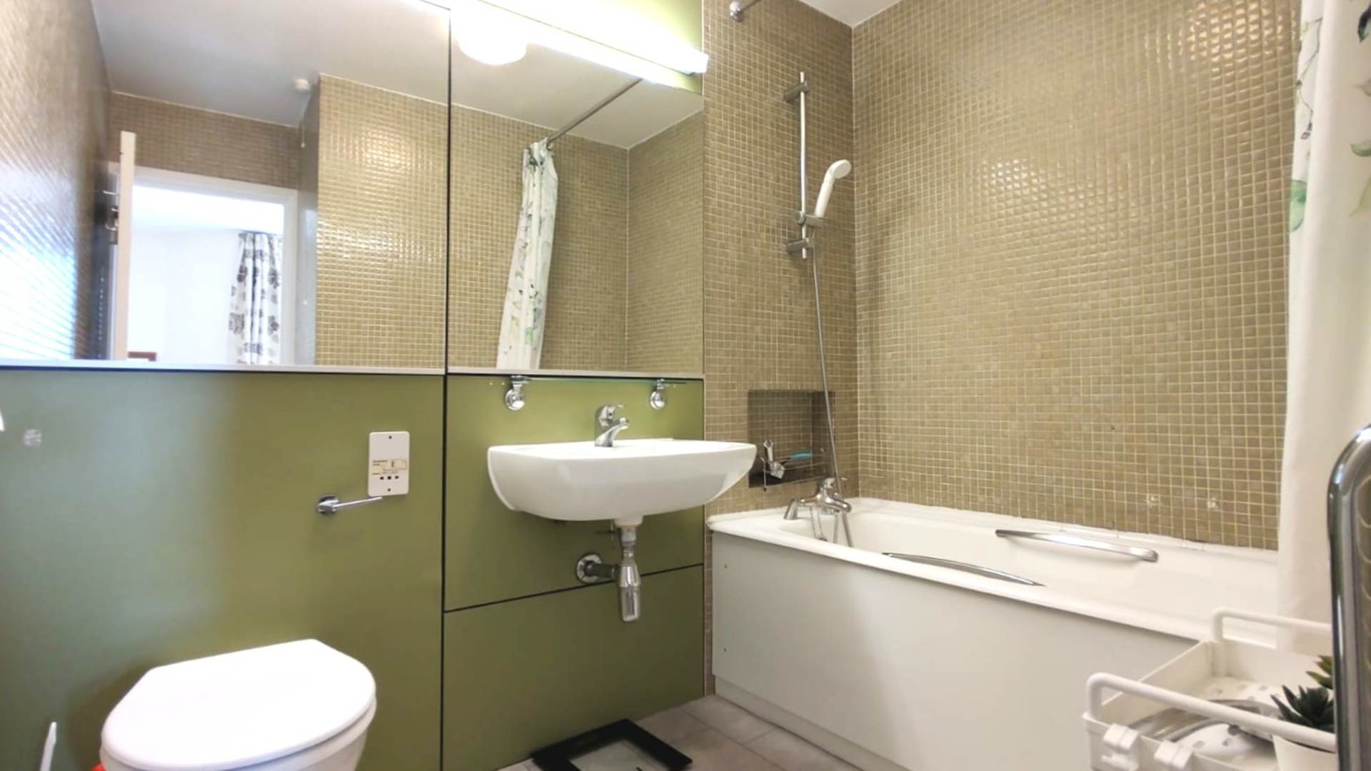London NW3 6HT 2 bed flat rental property internal/external image-6