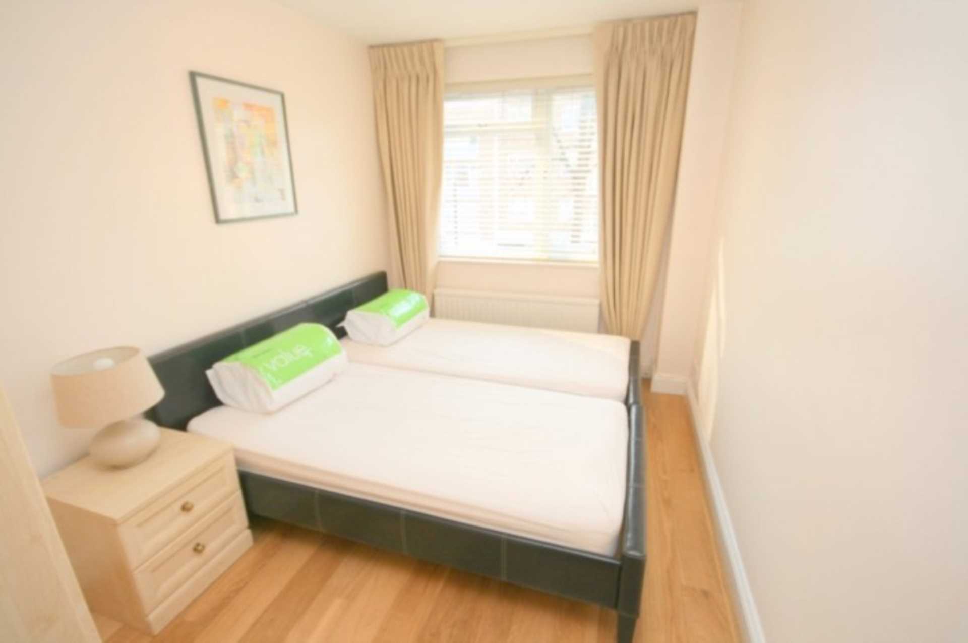 London NW6 4HB 2 bed flat rental property internal/external image-5
