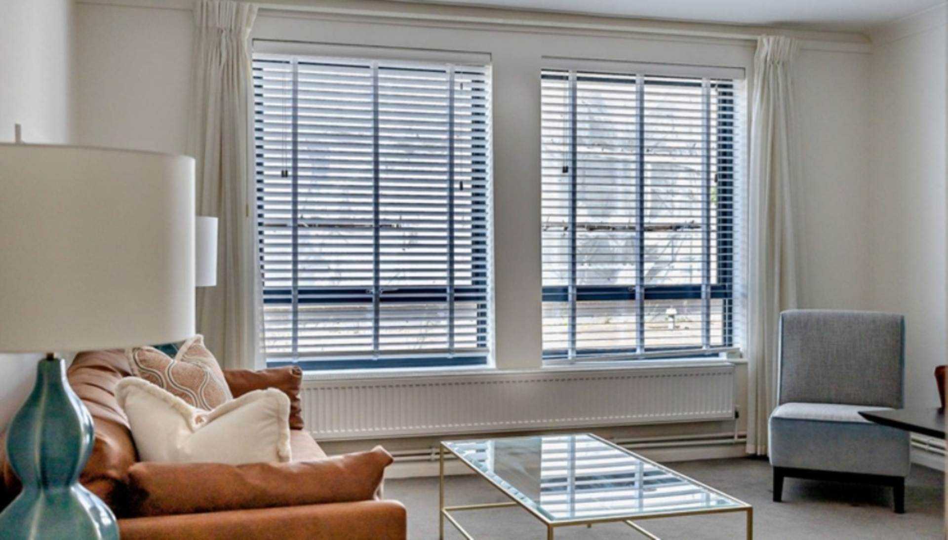 London SW3 6SN 2 bed flat rental property internal/external image-2