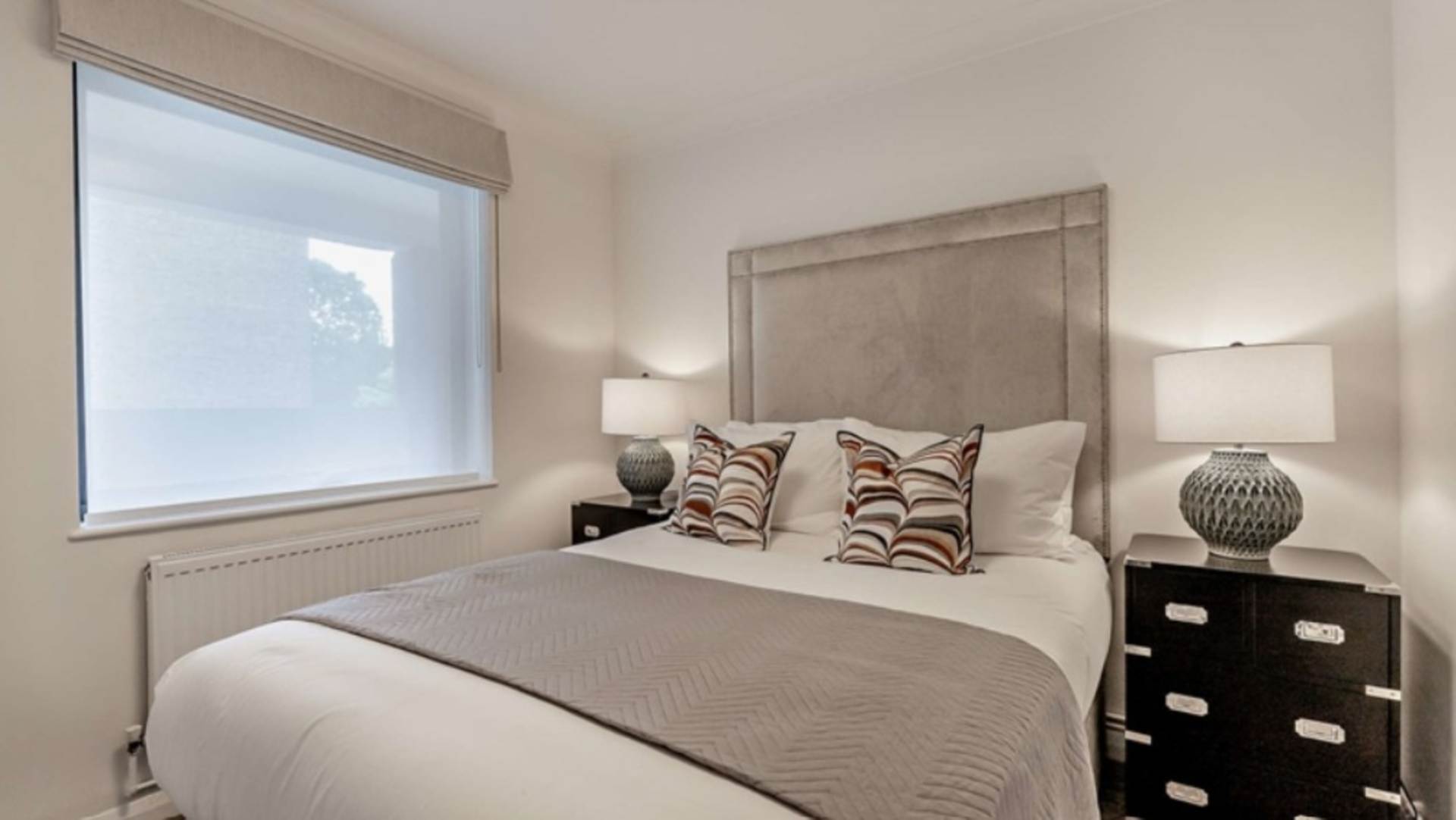 London SW3 6SN 2 bed flat rental property internal/external image-5
