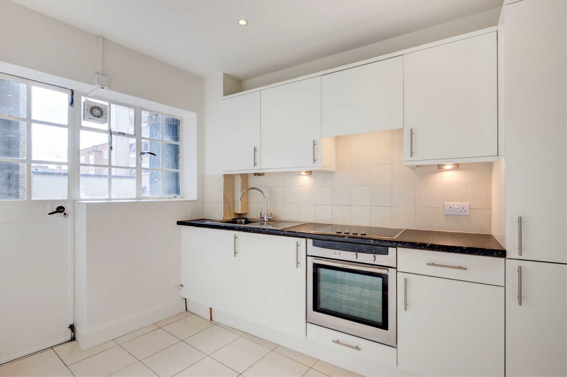 London SW3 6SH 2 bed apartment rental property internal/external image-7