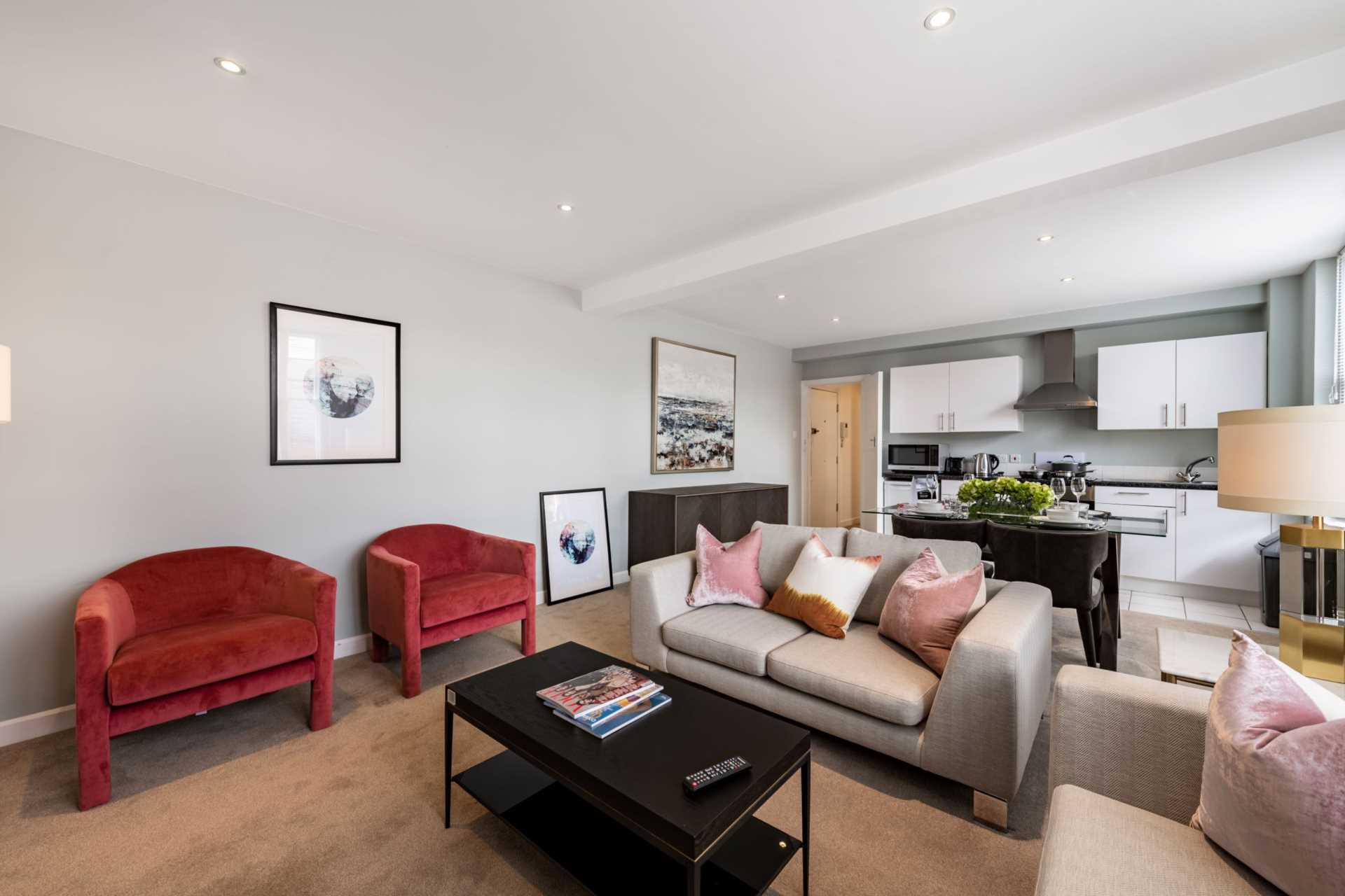 London W1J 5NA 1 bed apartment rental property internal/external image-2