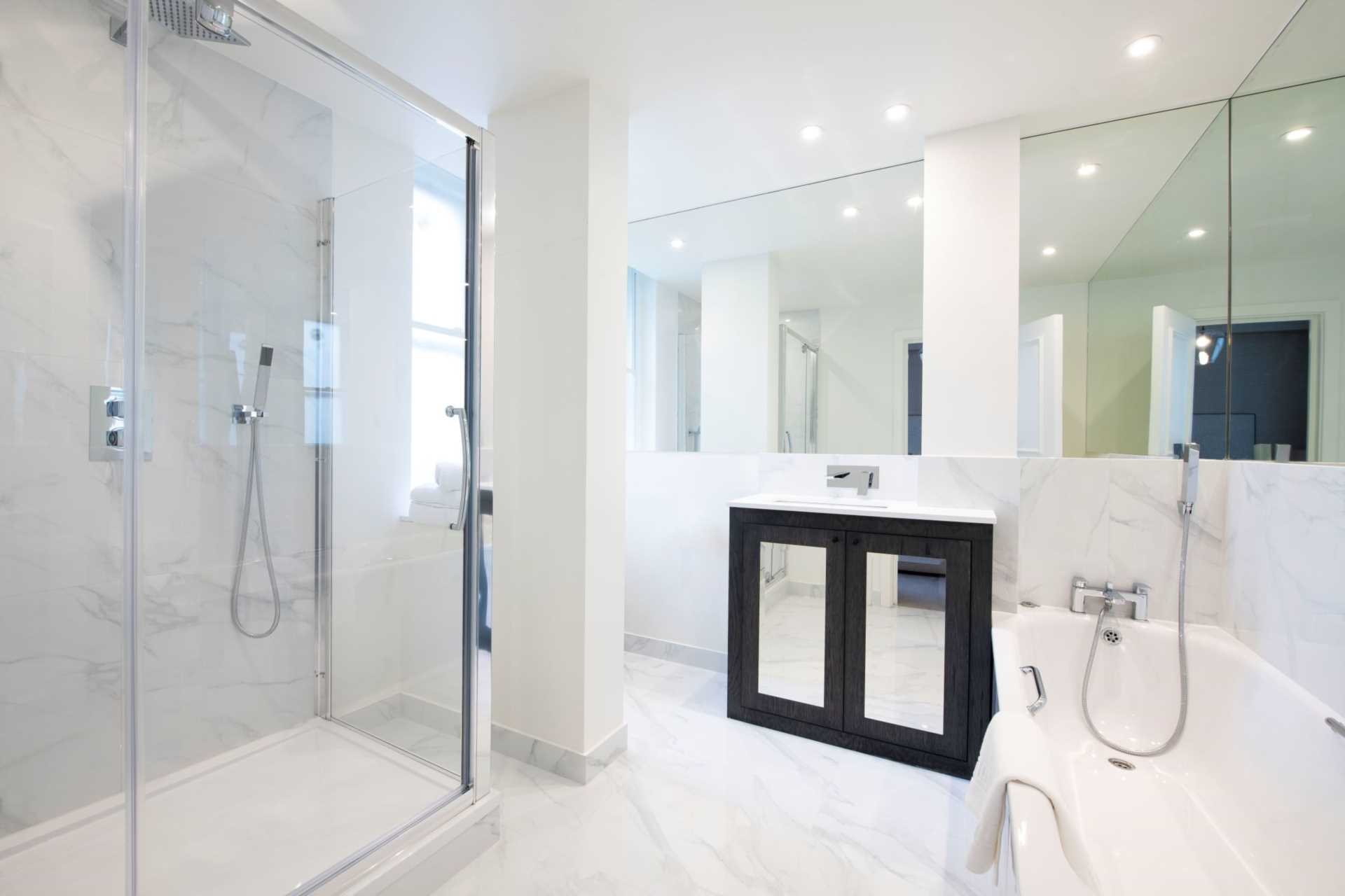 London W1J 5NA 3 bed apartment rental property internal/external image-9