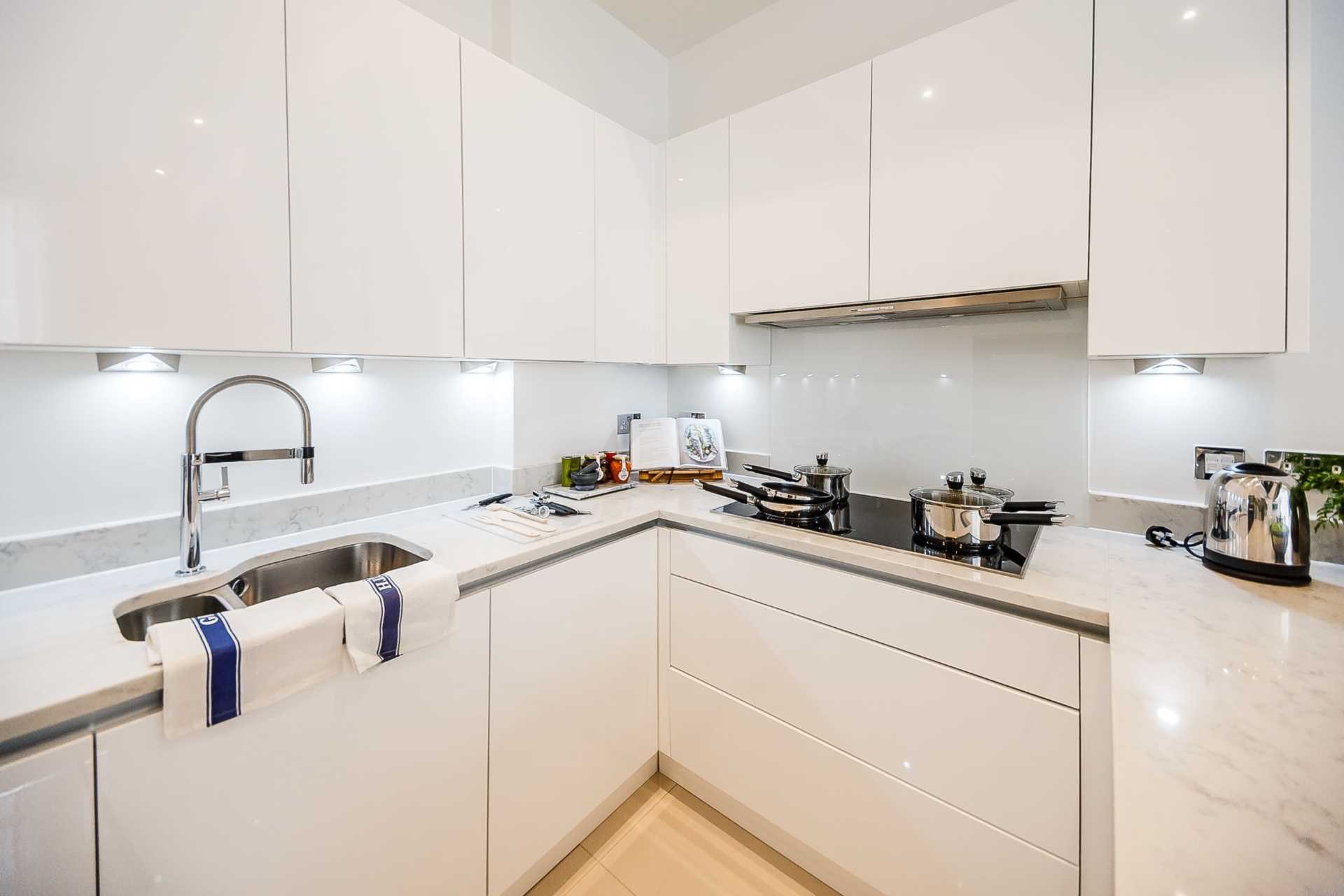 London W6 9UF 1 bed flat rental property internal/external image-3