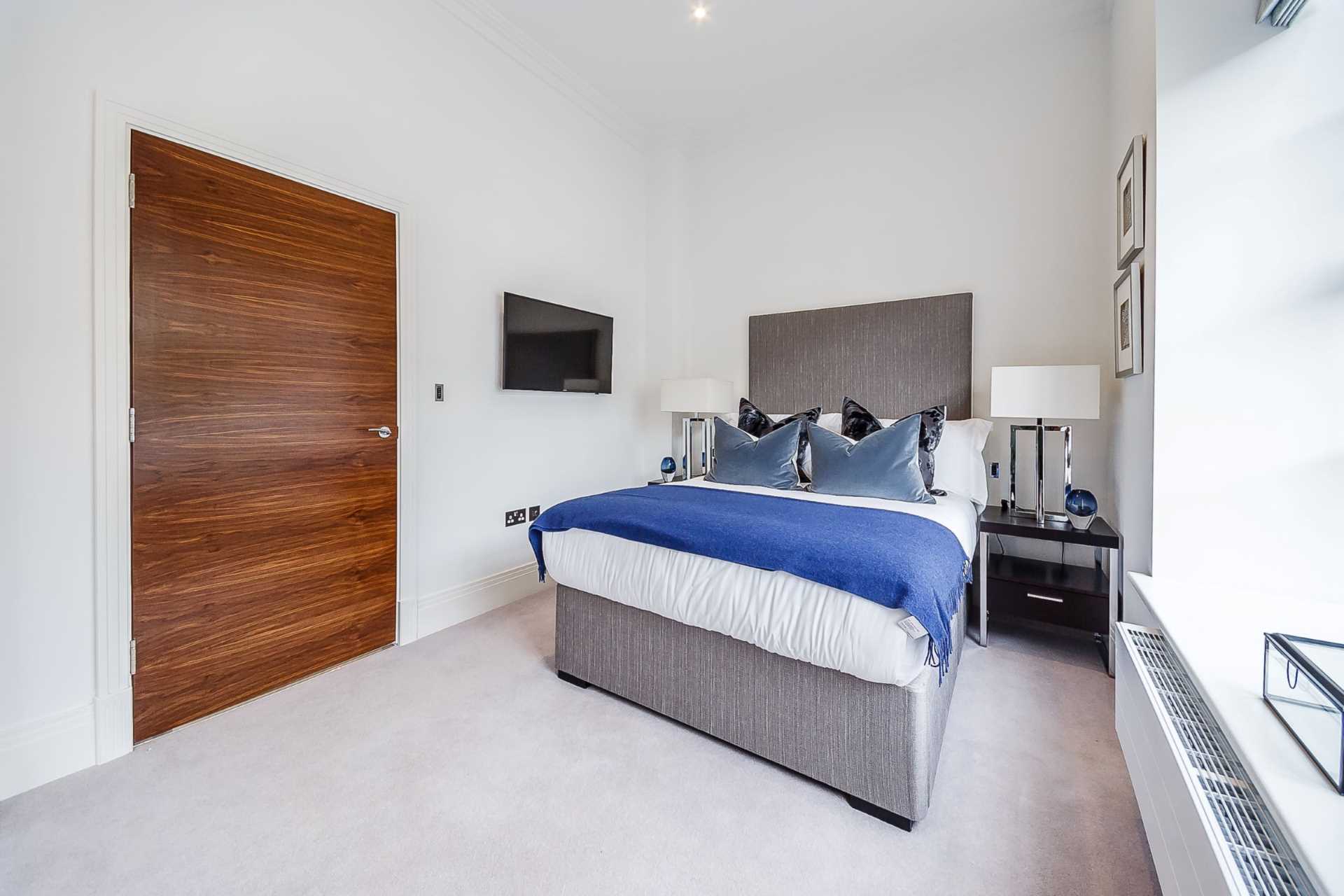 London W6 9UF 1 bed flat rental property internal/external image-5