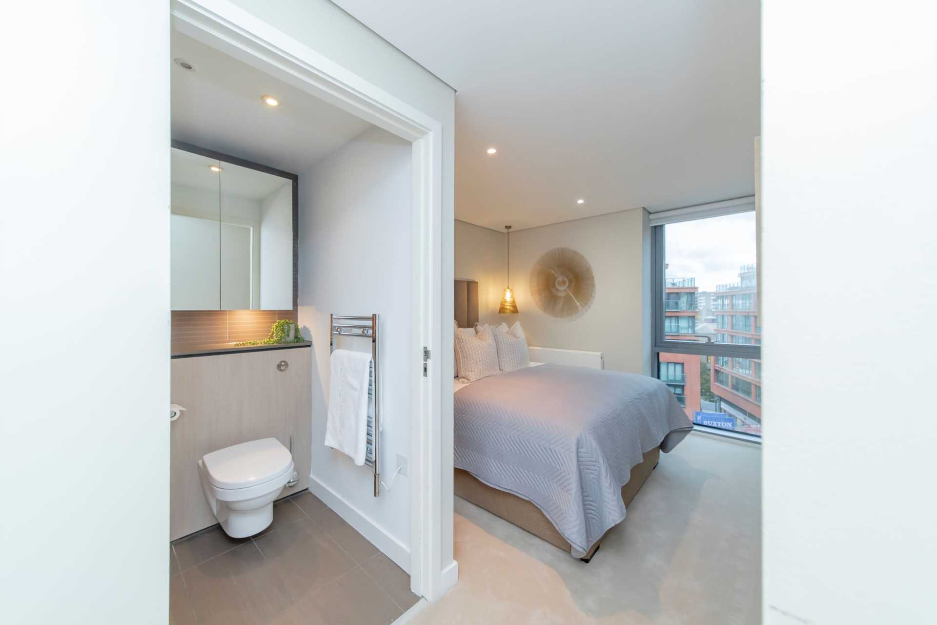London W2 1AN 3 bed flat rental property internal/external image-4