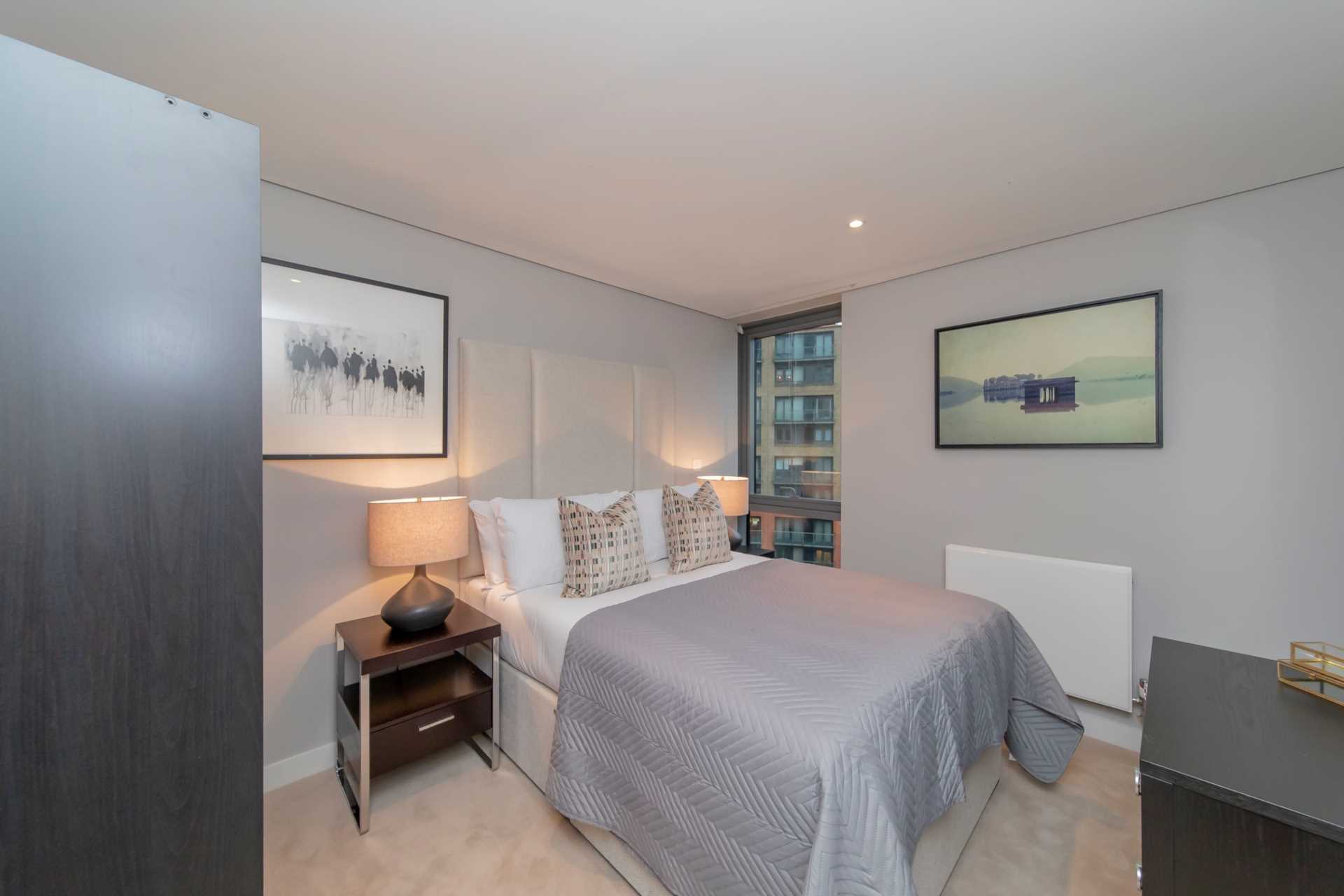 London W2 1AN 3 bed flat rental property internal/external image-6