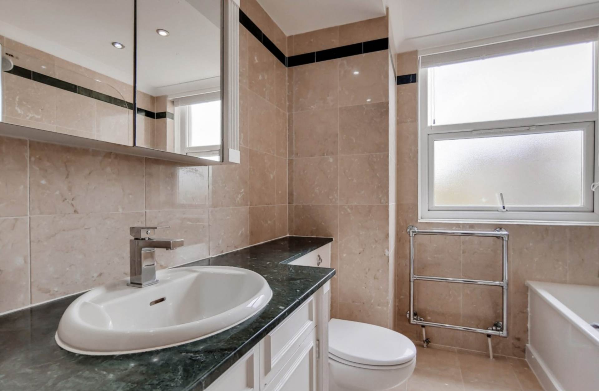 ロンドン NW8 6NH 3ベッドフラット 賃貸物件の内外装写真-11