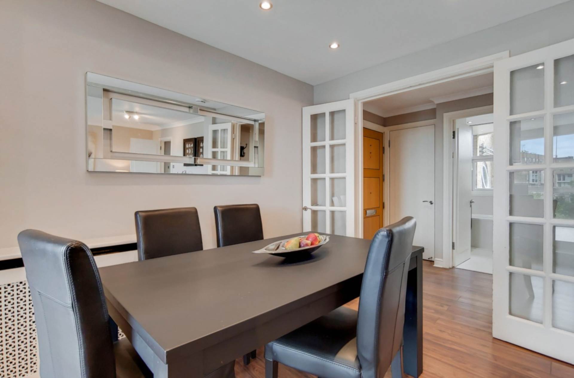 ロンドン NW8 6NH 3ベッドフラット 賃貸物件の内外装写真-3