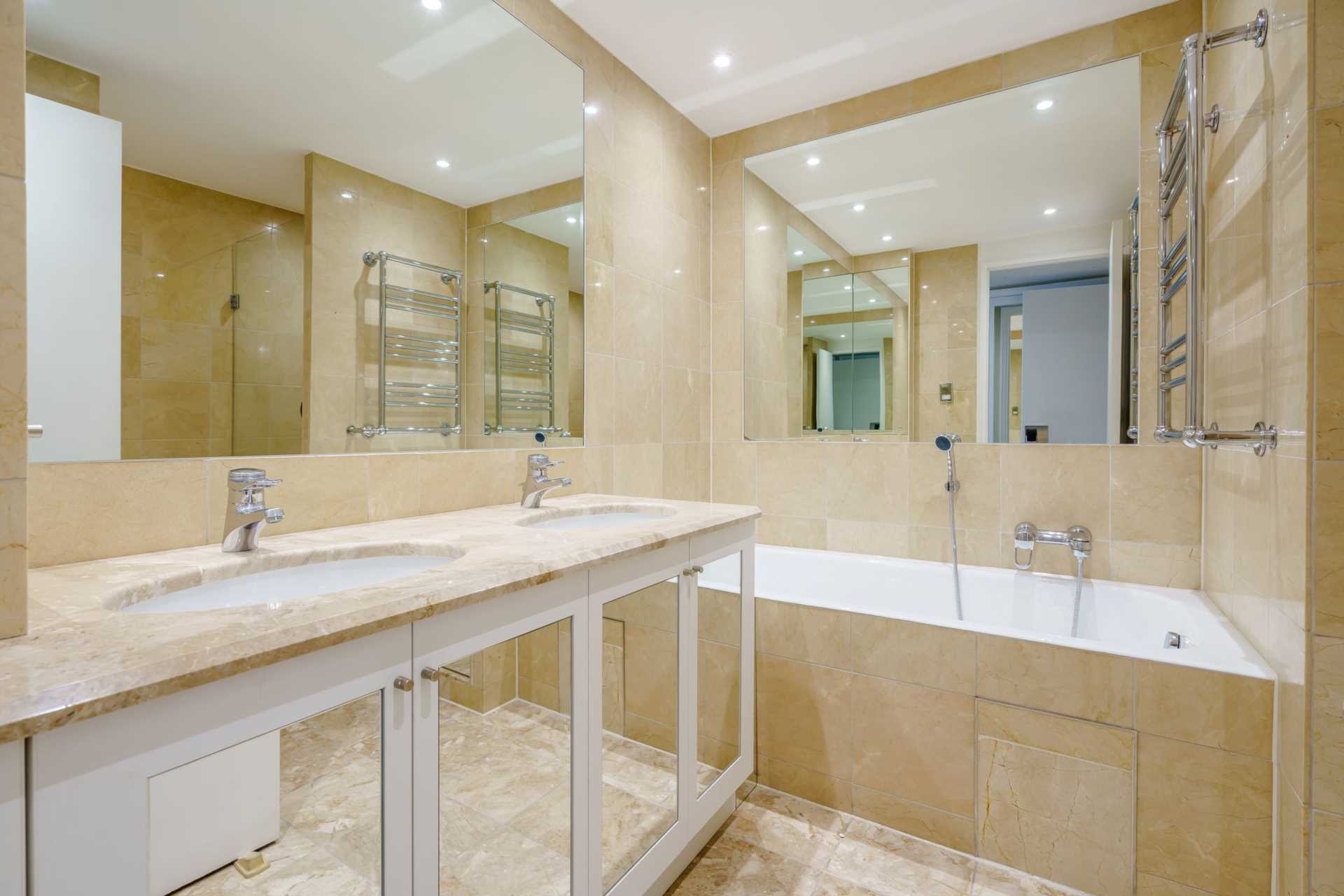 London E14 8RW 2 bed flat rental property internal/external image-7