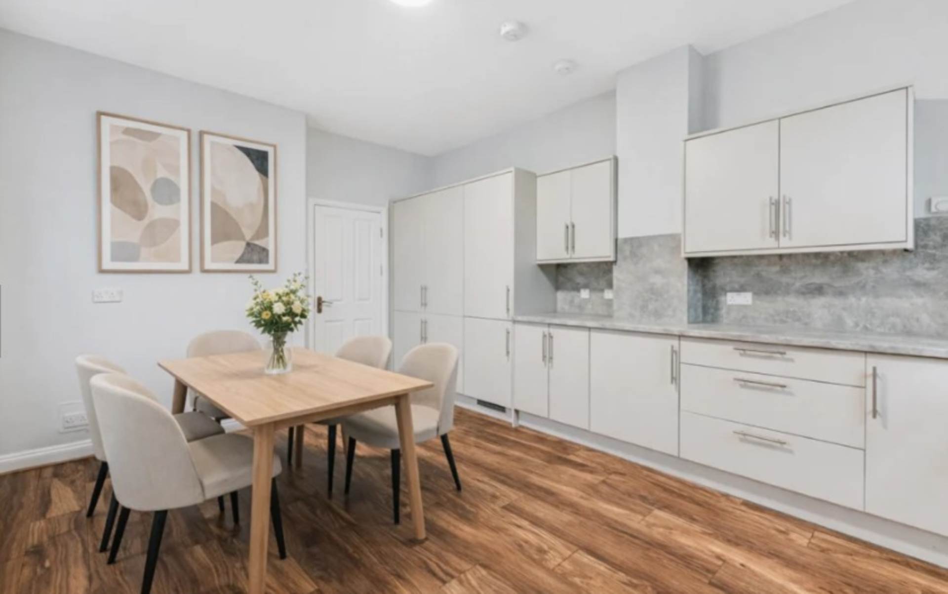 London W5 4SL 3 bed maisonette rental property internal/external image-3