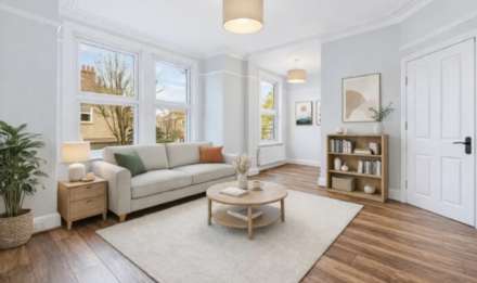 3 bed maisonette to rent in London W5