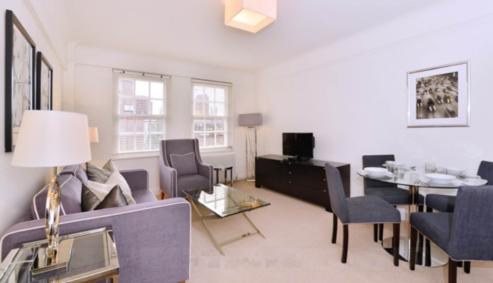 London SW3 6SH 2 bed flat rental property internal/external image-1