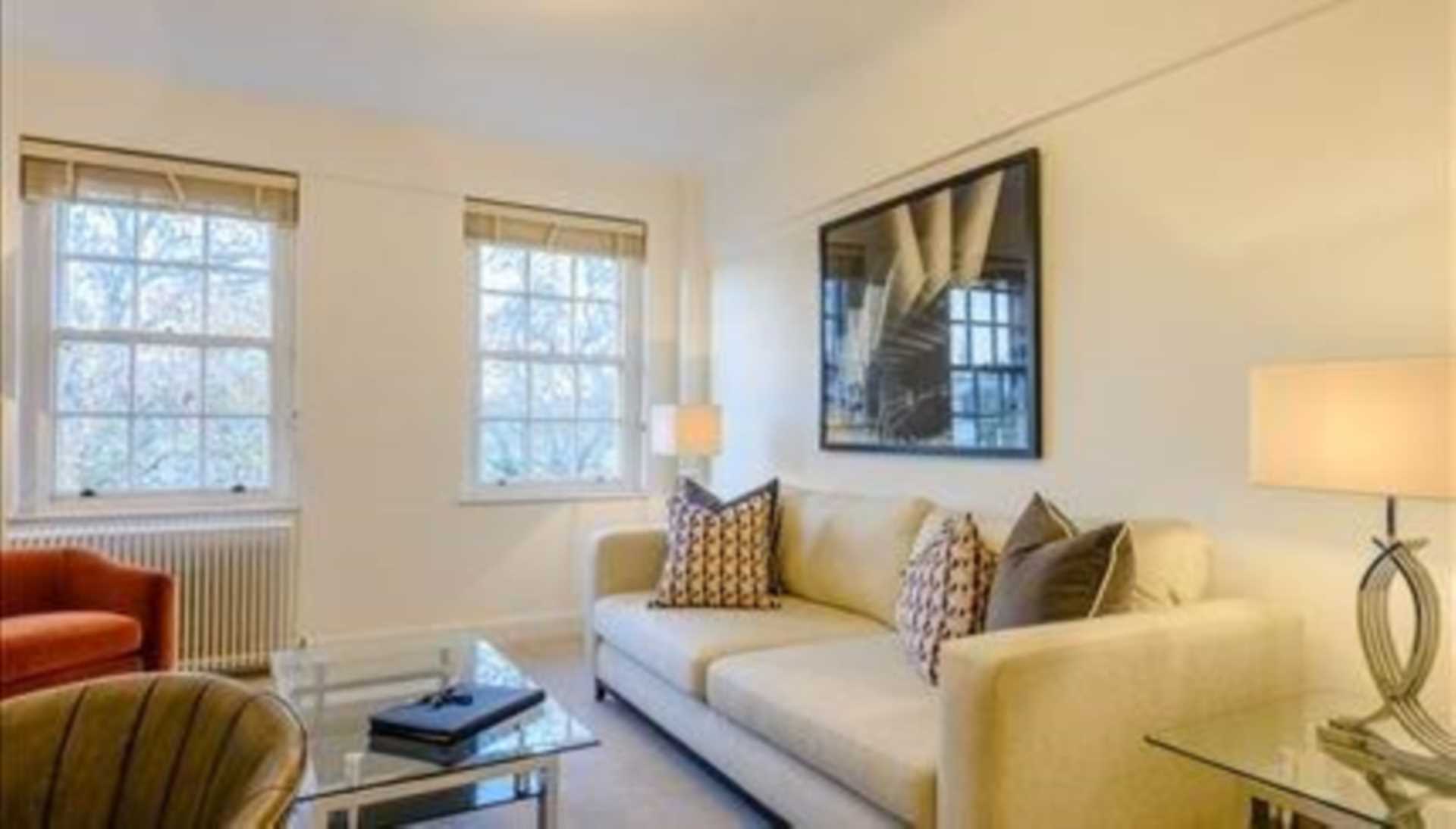 2 ベッド フラット ロンドン賃貸物件 | Fulham Road, London SW3 Picure-1