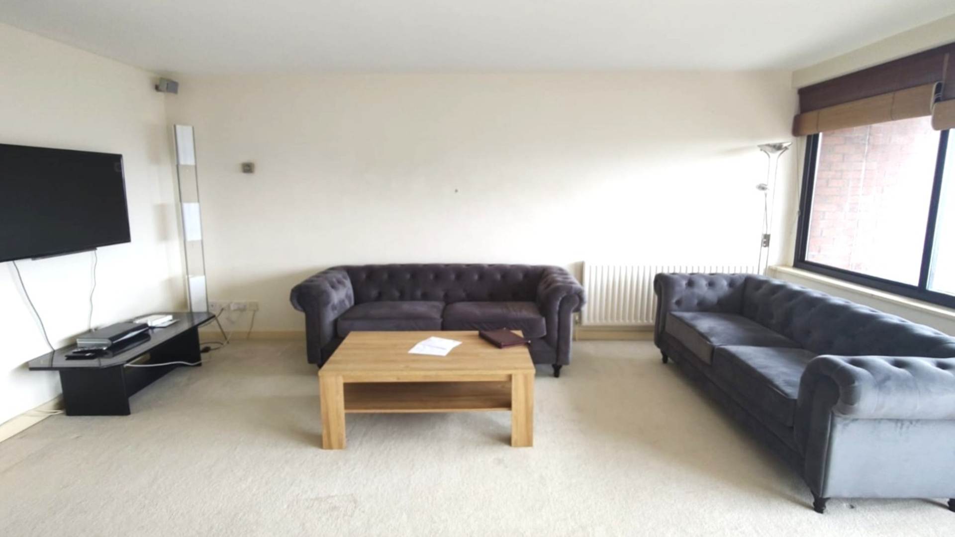 London NW3 6HT 2 bed maisonette rental property internal/external image-2